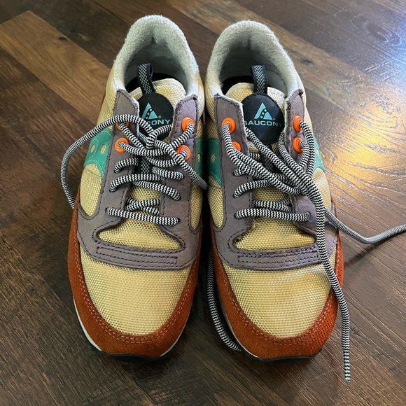 Saucony shoes - Picture 2 of 2